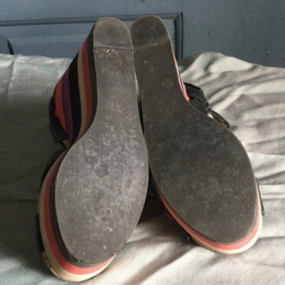 Steve Madden leather platform wedge sandals black with striped bottoms size 6m - Picture 7 of 11